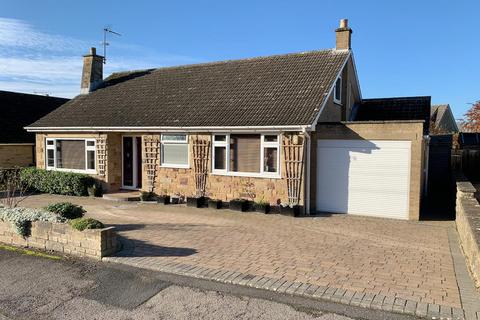 4 bedroom detached bungalow for sale, Keld Close, Pickering