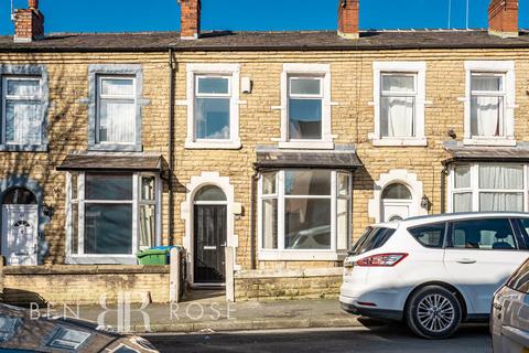 3 bedroom terraced house to rent, Seymour Street, Chorley