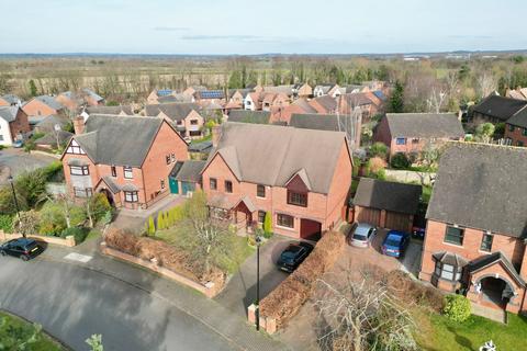 5 bedroom detached house for sale, Peregrine Way, Apley, TF1