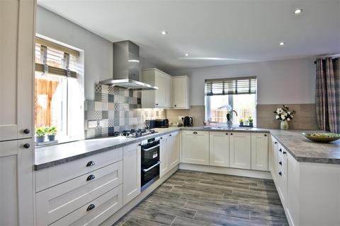 4 bedroom detached house for sale, Hereford HR1