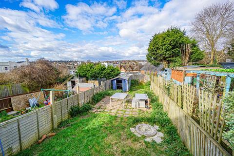 3 bedroom terraced house for sale, Offa Road, Hastings