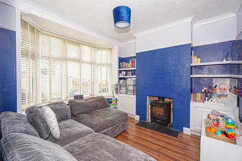 3 bedroom terraced house for sale, Offa Road, Hastings