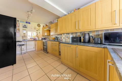 31 Brookwillow Road, Halesowen, B63 1BU