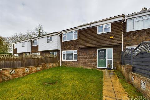 4 bedroom terraced house for sale, Pennine Way, Basingstoke RG22