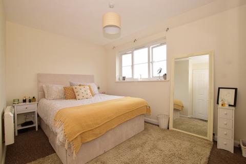 1 bedroom maisonette to rent, Colwell Road Haywards Heath RH16