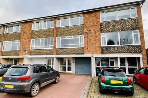 Overbury Court, Hereford