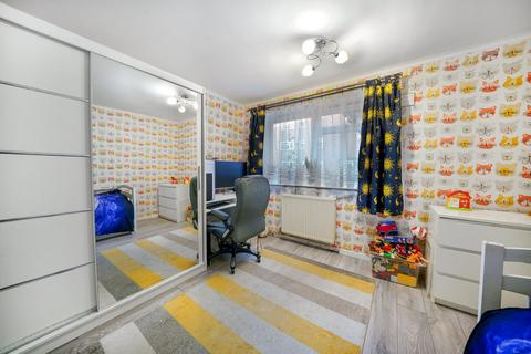 36 Devana End, Carshalton, SM5 2NL