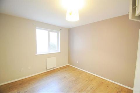 2 bedroom flat to rent, Glenville Grove, London SE8