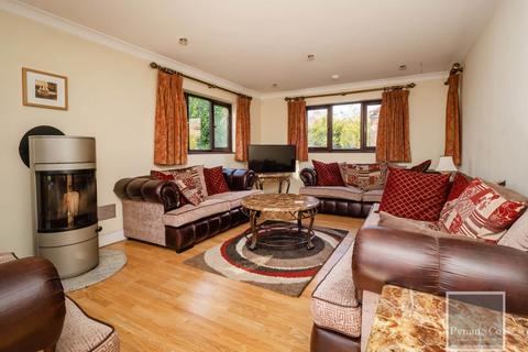 undefined, Thorpe Hall Close, Norwich NR7