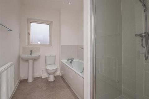 4 Whitebred Chase, Whitehouse, Milton Keynes, MK8 1AX