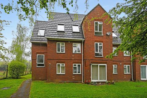 60 Hanger View Way, London, W3 0EY