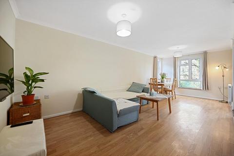 60 Hanger View Way, London, W3 0EY