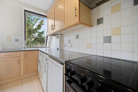 60 Hanger View Way, London, W3 0EY