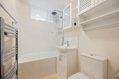 60 Hanger View Way, London, W3 0EY