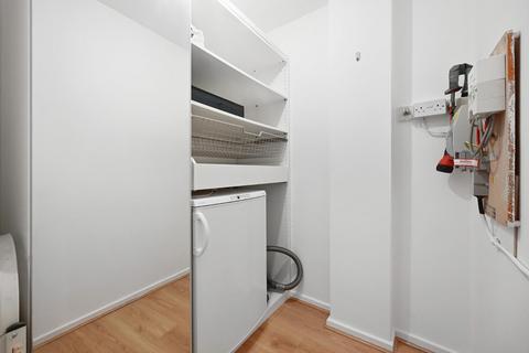 60 Hanger View Way, London, W3 0EY