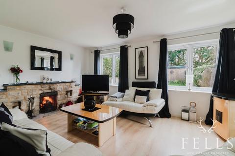 10 Beech Close, Alderholt, Fordingbridge, SP6 3DG