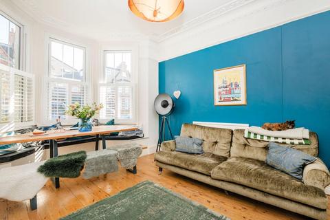 3 bedroom apartment for sale, Therapia Road, London