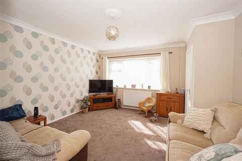 3 bedroom semi-detached house for sale, Malvern Way, Hastings