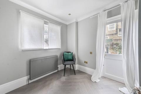 2 bedroom flat for sale, Cromwell Crescent, Kensington, London, SW5