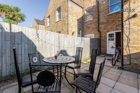 5 bedroom townhouse to rent, Marcia Road , London SE1