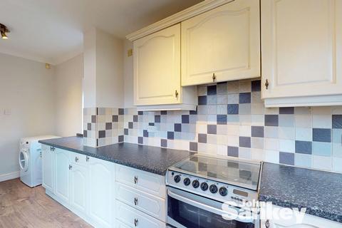 13 Windsor Road, Mansfield, NG18 4EA