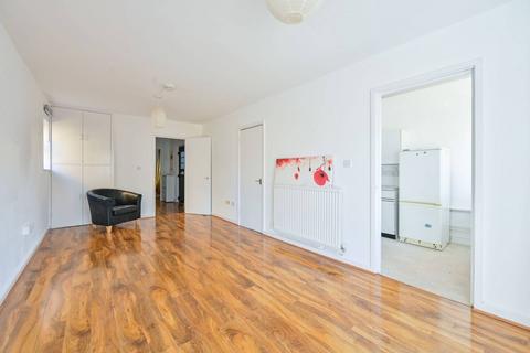 1 bedroom flat to rent, Collinson Walk, Borough, London, SE1