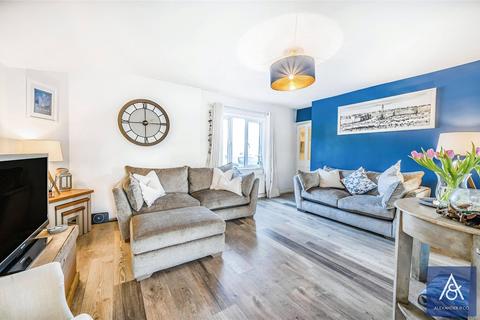 8 Burnham Place, Syresham, Brackley, NN13 5HT