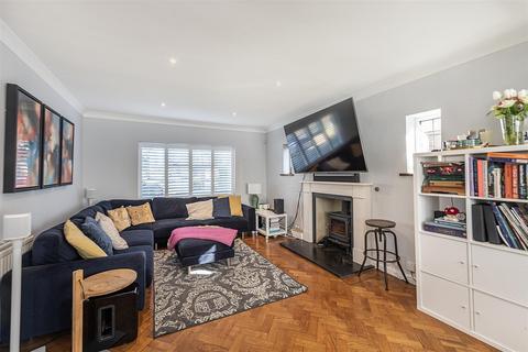 4 bedroom house for sale, Dellcroft Way, Harpenden