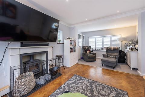 4 bedroom house for sale, Dellcroft Way, Harpenden
