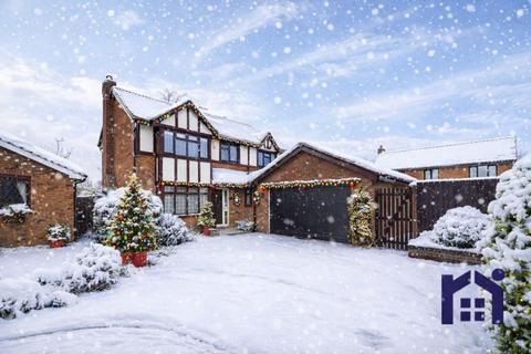5 bedroom detached house for sale, Evergreen Avenue, Leyland, PR25 3AW
