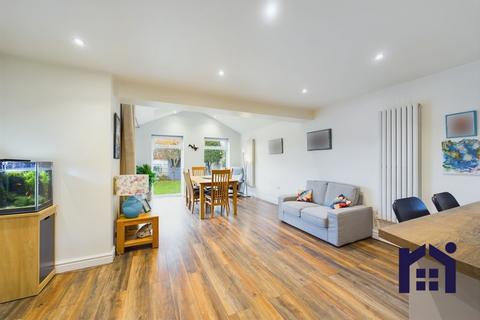5 bedroom detached house for sale, Evergreen Avenue, Leyland, PR25 3AW