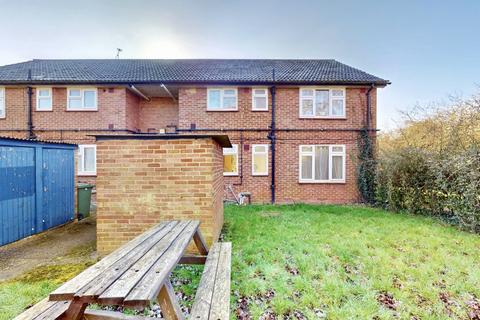 2 bedroom apartment for sale, Vanbrough Crescent, Northolt, UB5