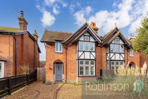 3 bedroom semi-detached house for sale, Maidenhead SL6