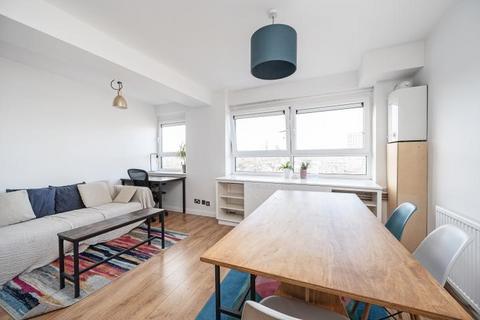 2 bedroom flat for sale, City View House, Bethnal Green Road, London, E2