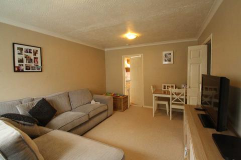 2 bedroom maisonette for sale, Wallace Close, Woodley