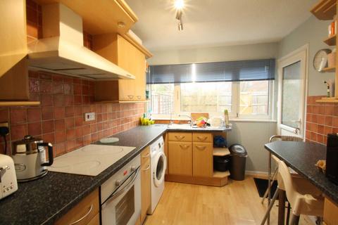 2 bedroom maisonette for sale, Wallace Close, Woodley