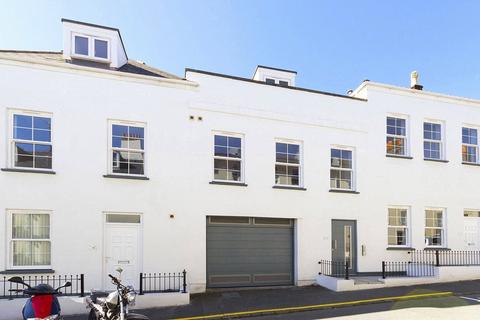 2 bedroom property for sale, Victoria Road, St. Peter Port, Guernsey, Channel Islands