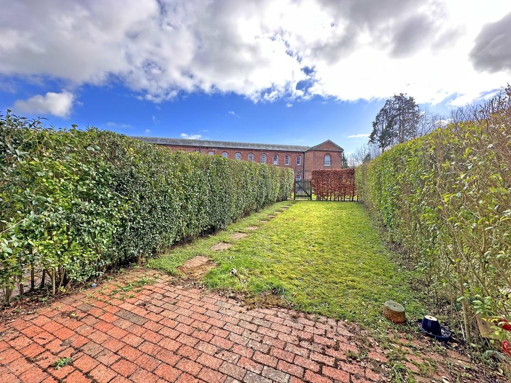 12 Garden b