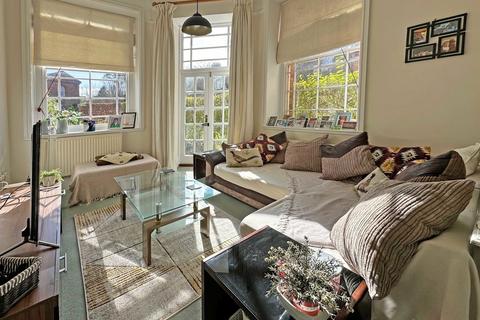 7 Dartington Walk, Exminster, Exeter, EX6 8TN