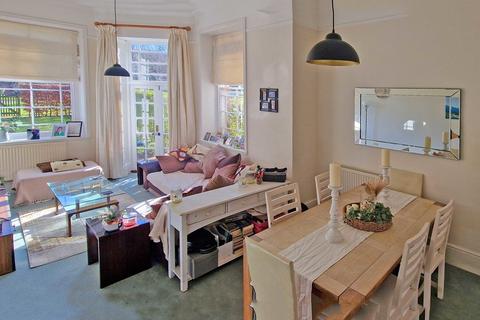 7 Dartington Walk, Exminster, Exeter, EX6 8TN
