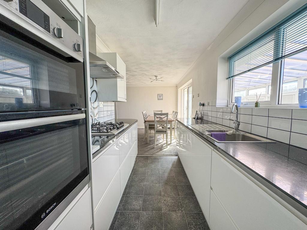 Kitchen2