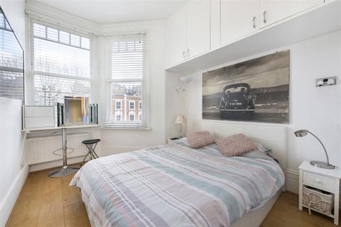 1 bedroom flat for sale, West End Mansions, West Hampstead, London NW6