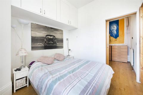 1 bedroom flat for sale, West End Mansions, West Hampstead, London NW6