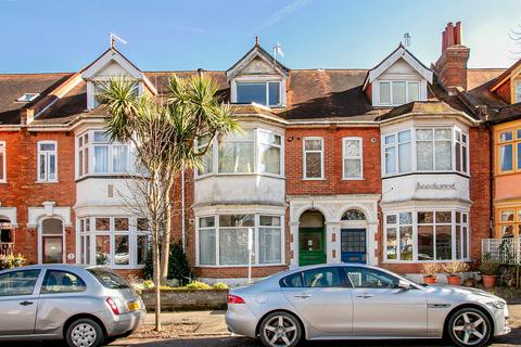 2 bedroom flat for sale, Fishermans Avenue