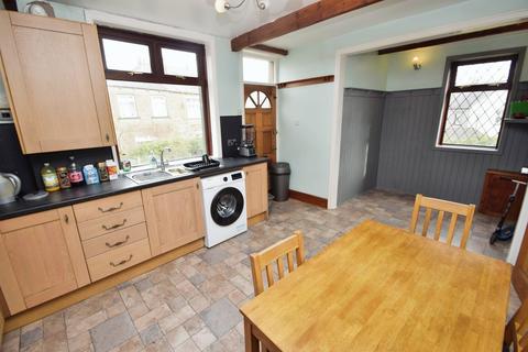 3 bedroom end of terrace house for sale, Arncliffe Avenue, Keighley BD22