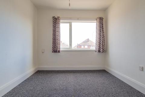 2 bedroom apartment to rent, Kingstanding Road, Erdington B44