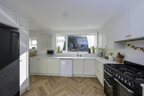 4 bedroom detached house for sale, Garrison Lane, Suffolk IP11