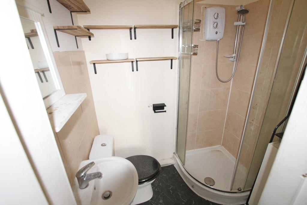 4 - Flat 1