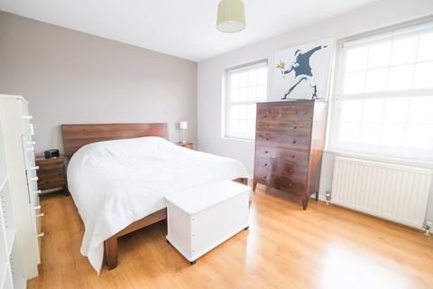 4 bedroom end of terrace house for sale, Tubbenden Lane, Orpington