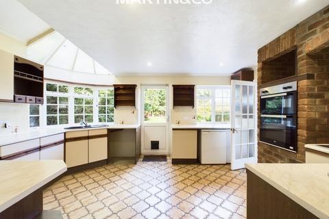 4 bedroom detached house for sale, St. Michaels Road, Tilehurst